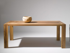 Jan Kurtz Beluga Tisch nussbaum massiv geölt ab 76 x 180 x 95 Jan Kurtz Beluga Tisch nussbaum massiv geölt ab 76 x 180 x 95
