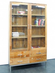 Jan Kurtz DINGKLIK Vitrine in Teak, recycelt Jan Kurtz DINGKLIK Vitrine in Teak, recycelt