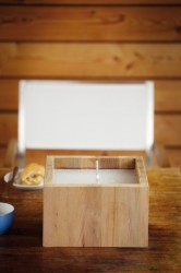 Jan Kurtz Square Windlicht teak mit wei�em Wachs 15 x 25 x 25