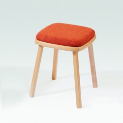 Necke BODO Massiv-Holz-Hocker natur / impression terra