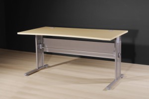 Pro Büro Schreibtisch höhenverstellbar in Ahorn / silber 160 x 70-80 x 80 Pro Büro Schreibtisch höhenverstellbar in Ahorn / silber 160 x 70-80 x 80