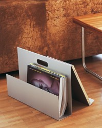 Jan Kurtz ZEITZEUGE Display / Depot / Zeitungsablage Aluminium 29 x 47 x 30 Jan Kurtz ZEITZEUGE Display / Depot / Zeitungsablage Aluminium 29 x 47 x 30