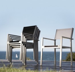 Jan Kurtz CUBIC Stuhl / Stapelstuhl wetterfest aluminium / schwarz od. weiß im 4erSet Jan Kurtz CUBIC Stuhl / Stapelstuhl wetterfest aluminium / schwarz od. weiß im 4erSet