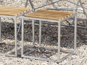 Jan Kurtz LUCCA Hocker Würfel Beistelltisch feuerverzinkt Teak natur Jan Kurtz LUCCA Hocker Würfel Beistelltisch feuerverzinkt Teak natur